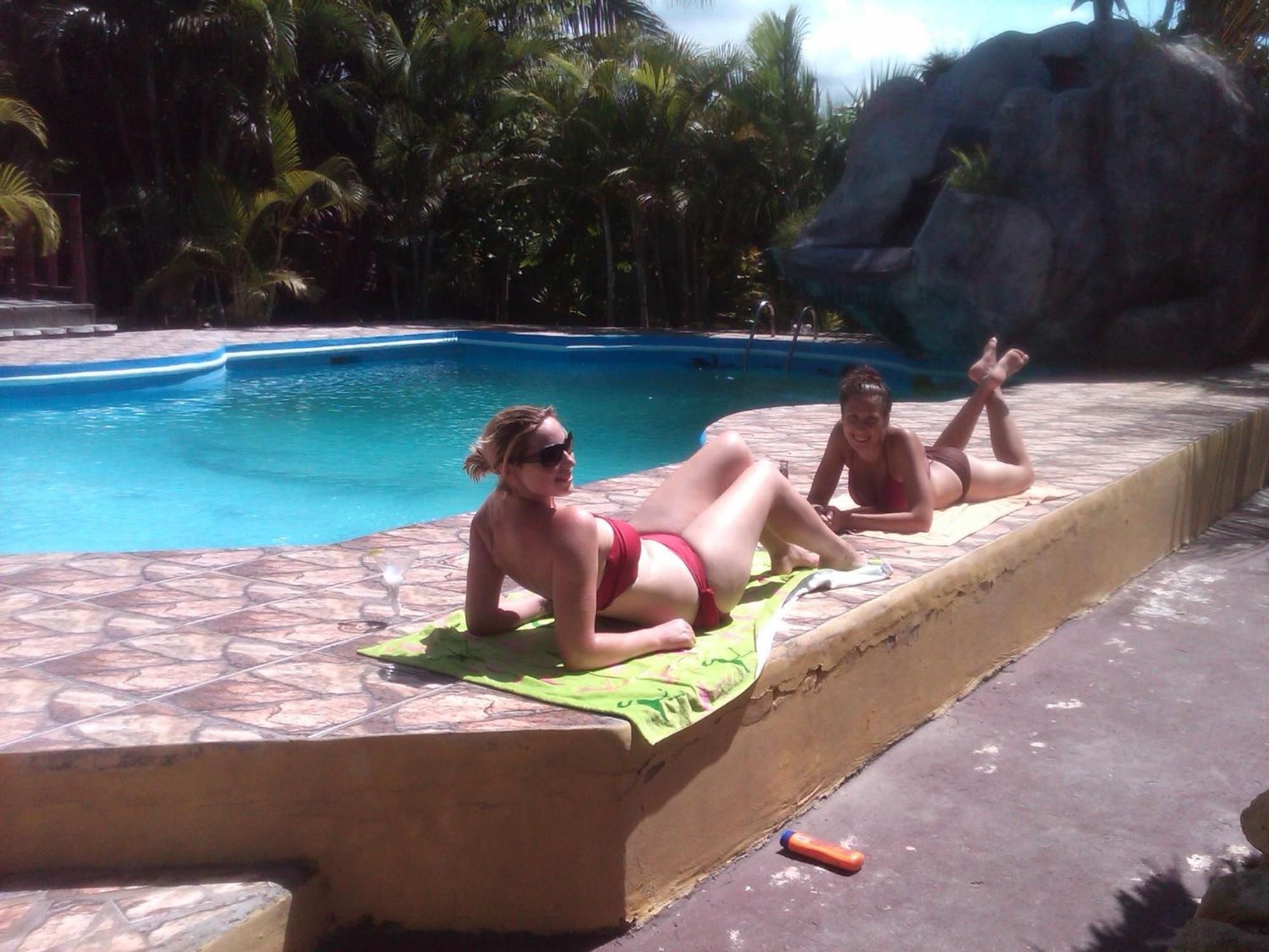 La Delphina Bed And Breakfast Bar And Grill La Ceiba Exterior foto